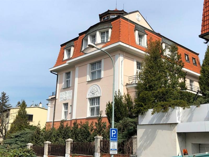 Rooms In Prague-Big+Comfy Zewnętrze zdjęcie